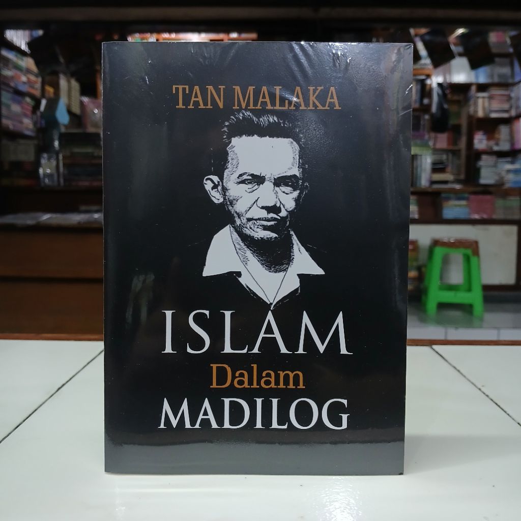 Sega Arsy Buku Islam Dalam Madilog - Tan Malaka