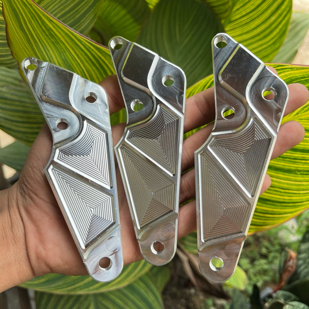 Breket Kaliper 4P 300mm Supra X125 Supra lama Supra fit Karisma 125 Breket kaliper Axial 4Piston Sup