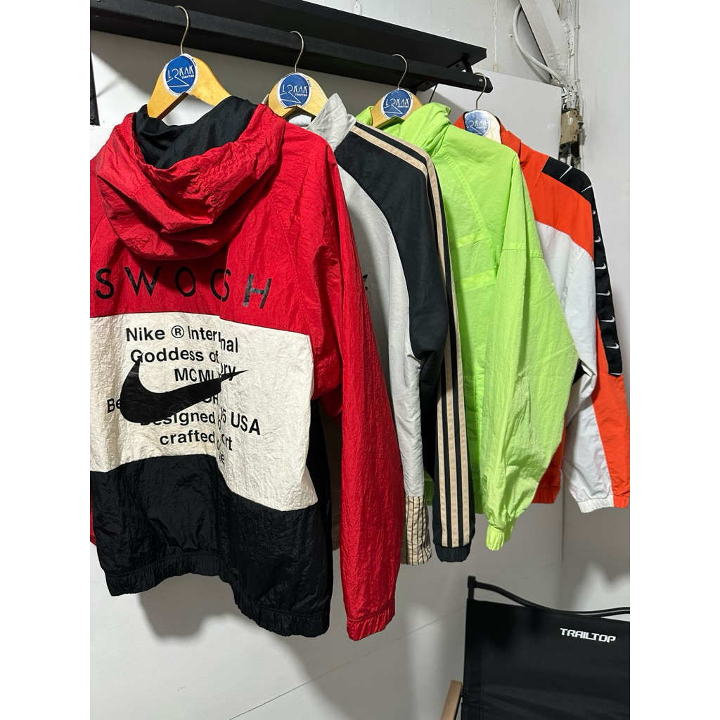 JACKET DENIM, JACKET VINTAGE, WINDBREAKER, JACKET BOMBER, JACKET KULIT, JACKET HARRINGTON, JACKET KA