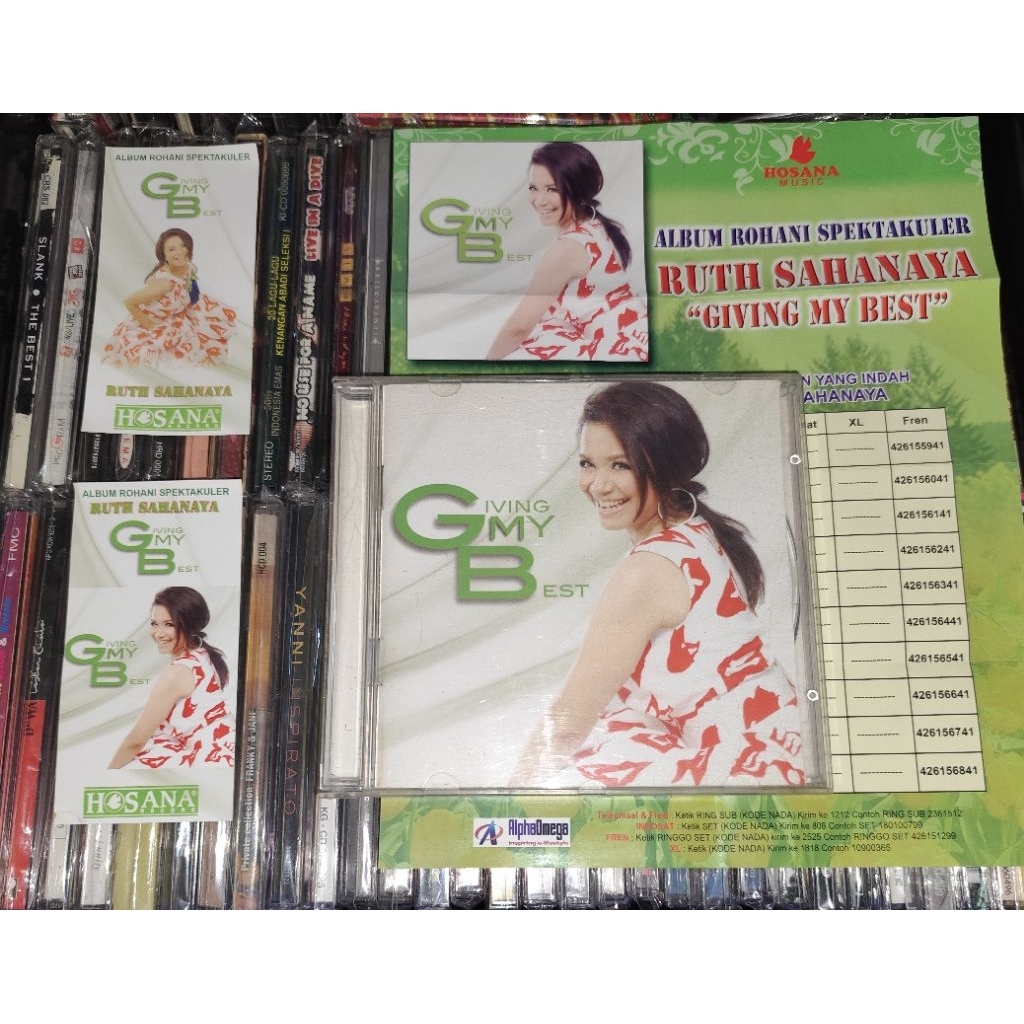 CD Ruth Sahanaya - Giving My Best
