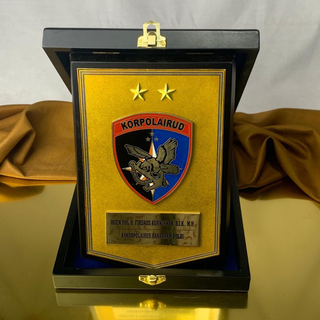 Plakat kayu plat etching custom