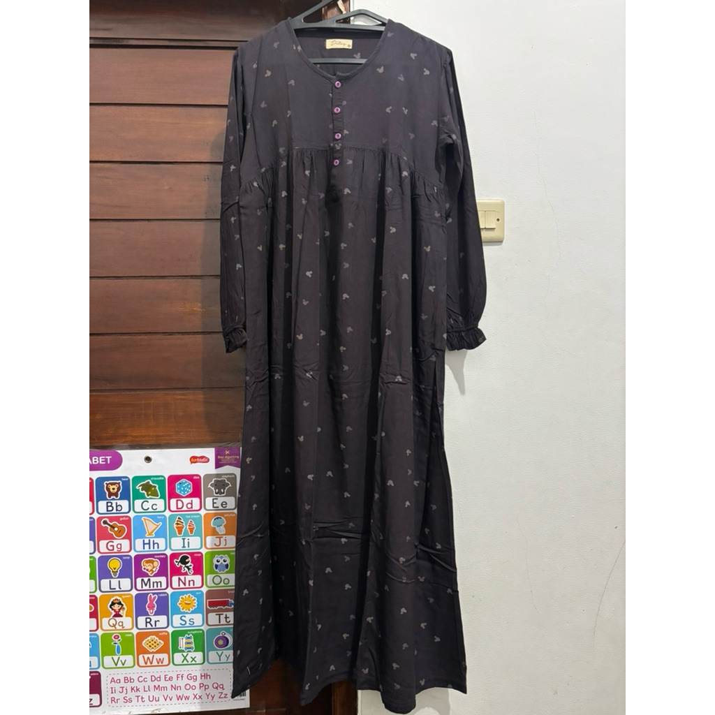PRELOVED DITSY DAN ABAYA SISTRSIDE