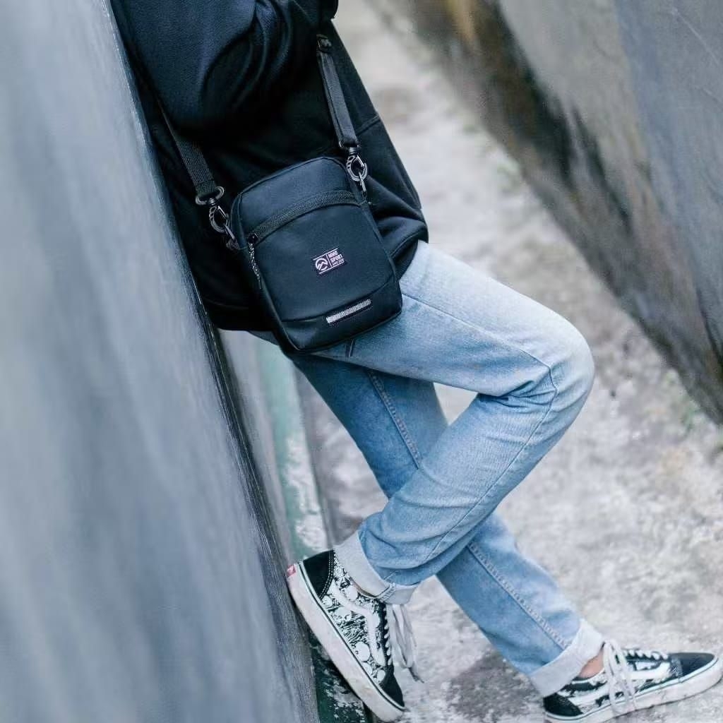 MonoCarry Bag desain minimalis Mmo Sport slingbag