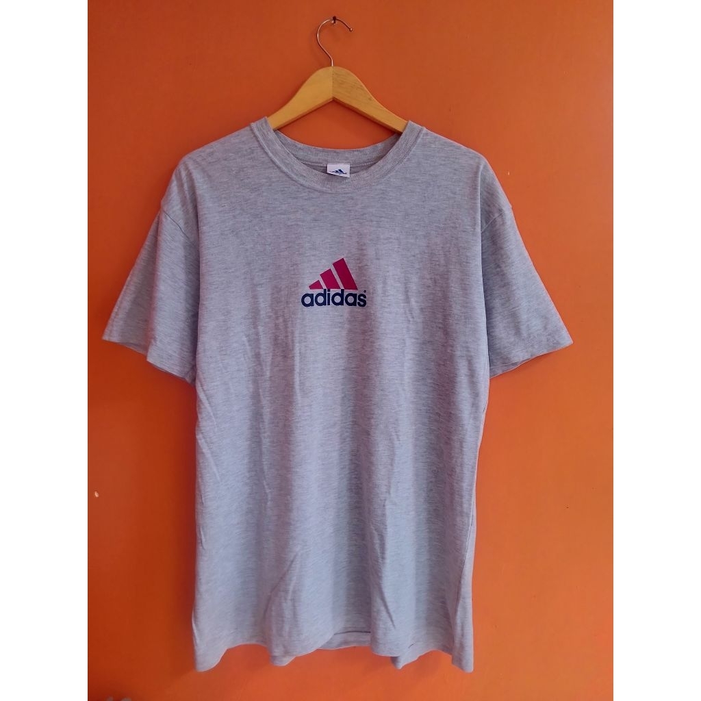 Kaos vintage adidas