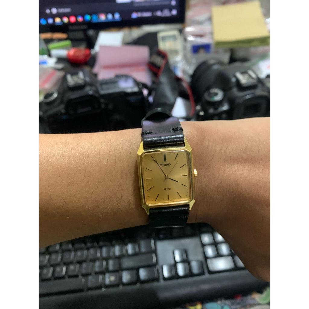 Jam Seiko Tank Spirit Gold Sunburst Vintage