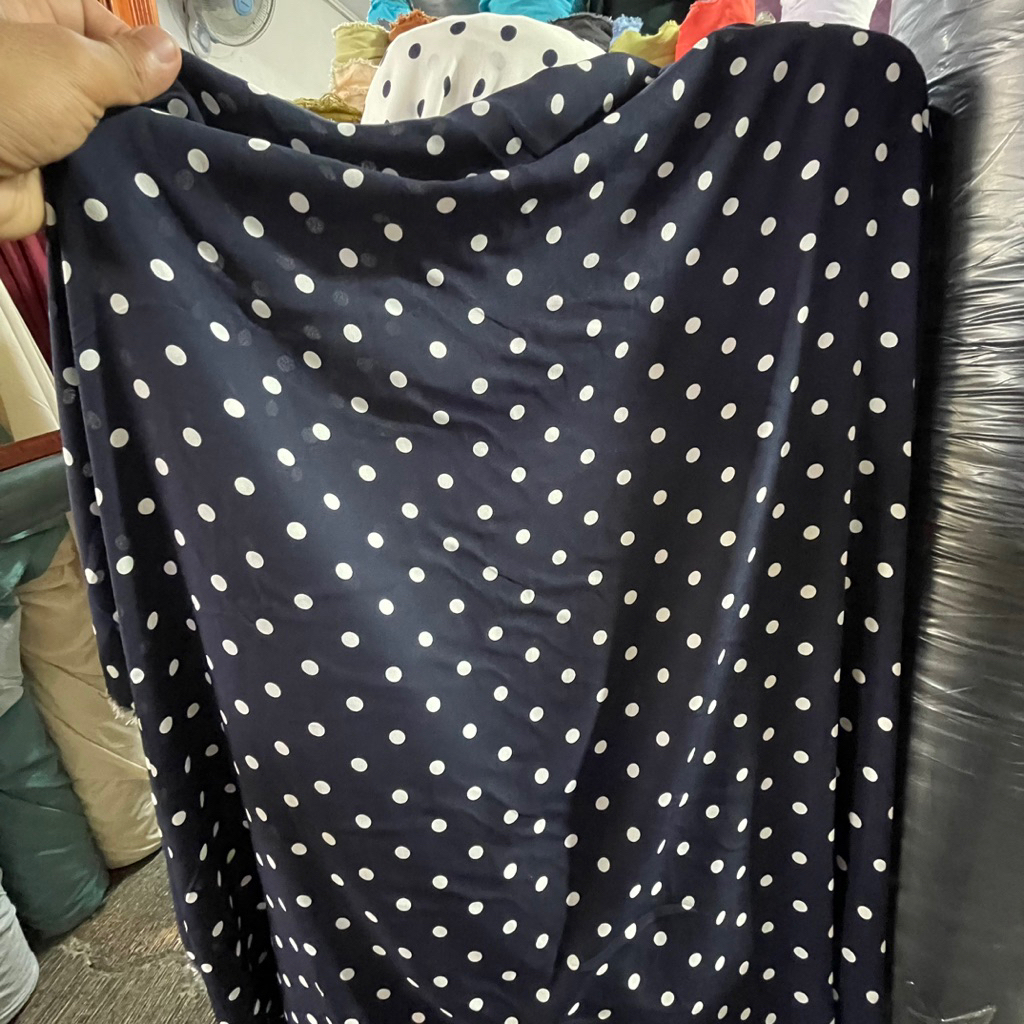 Kain Ceruty Zara Motif Polkadot - Kain Motif Polkadot | Harga Per 0,5meter