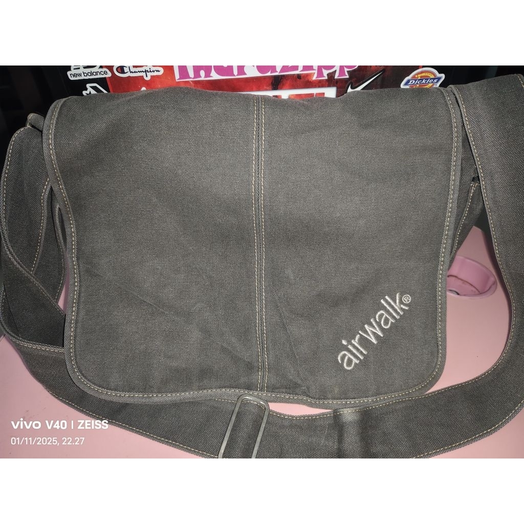 Tas Sling Selempang Airwalk ORI Preloved
