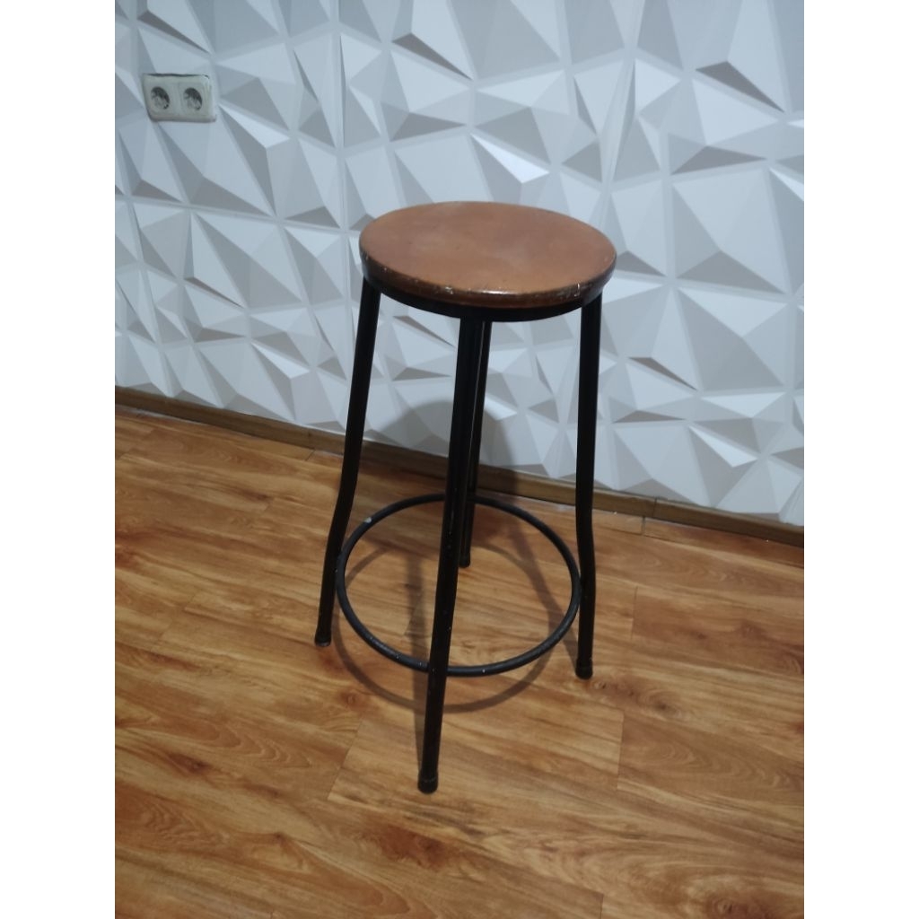 Kursi Cafe / Kursi Bakso / Kursi Bar / Kursi Toko / Kursi Teras Bahan Pipa Besi Tebal (Kondisi Bekas