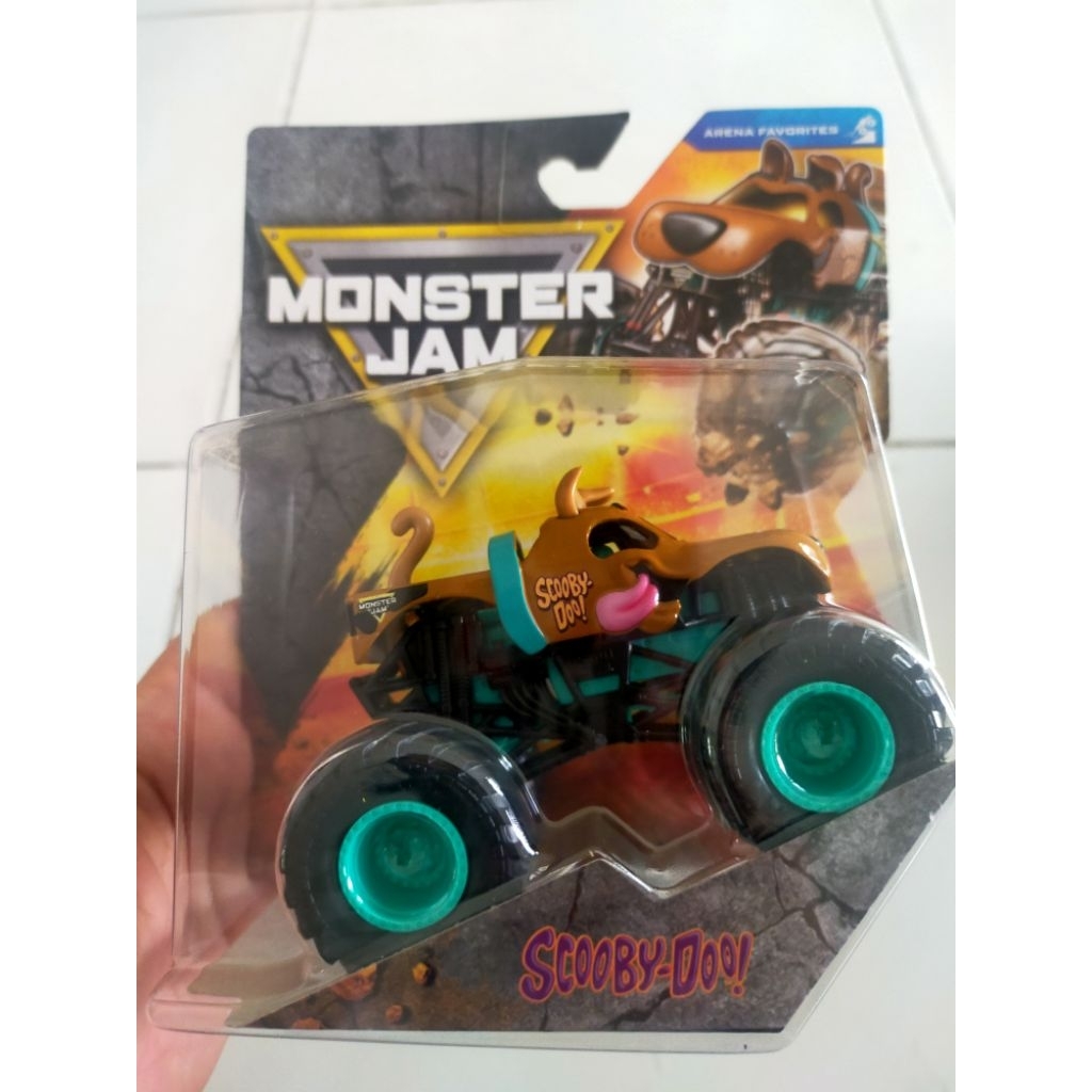 monster jam scooby doo 1:64