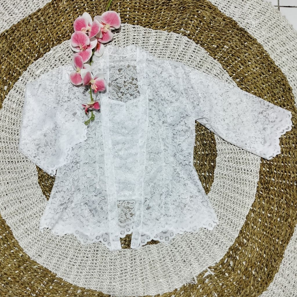 Kebaya Jadi Brokat Jumbo Sparkle Putih Tangan Lonceng/Kebaya Brokat Jumbo/Kebaya Jumbo Tangan Loncen