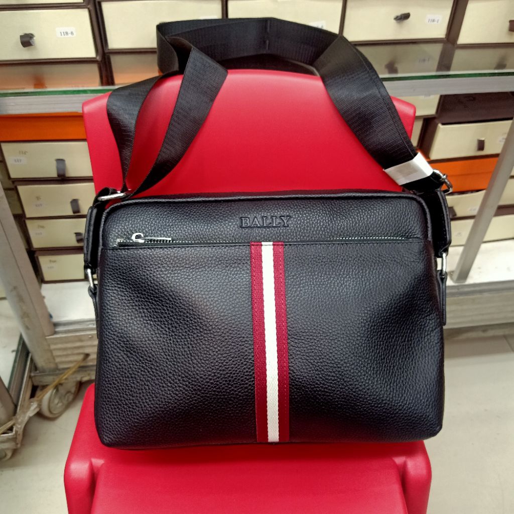 Tas selempang Bally kulit messenger bag pria kulit