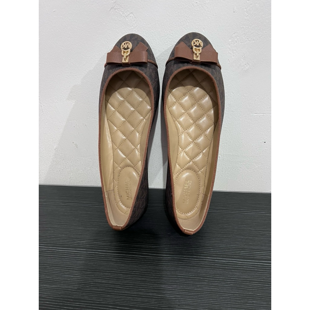 Flat shoes MK Michael Kors Honey Ballet Signature Brown