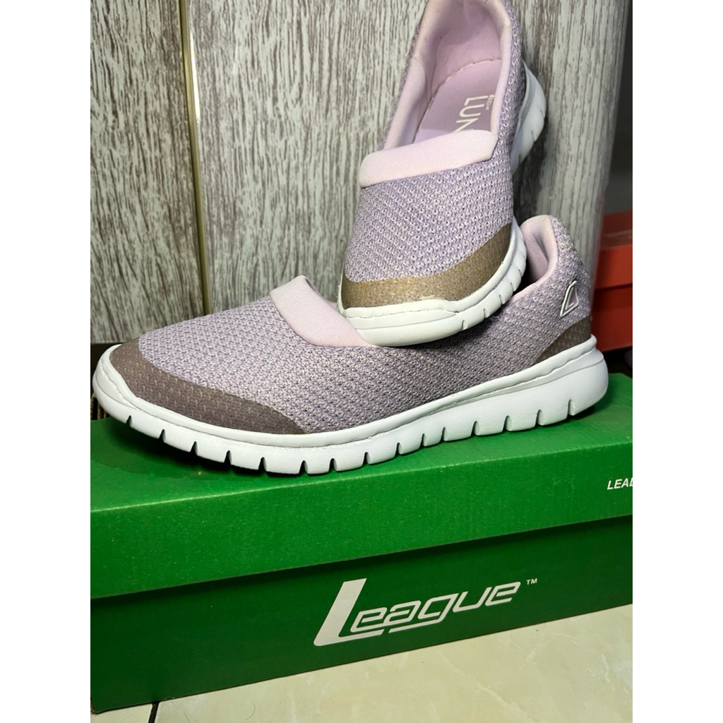SEPATU LEAGUE ORI bekas