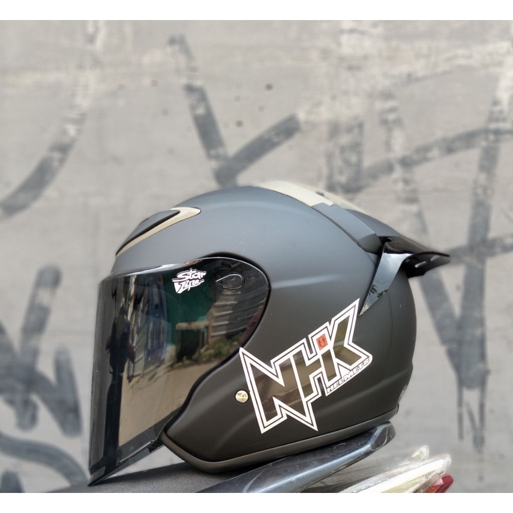 HELM NHK R6 SOLID BLACK DOP PAKET GANTENG VENOM VISOR PNP WITH SPOILER