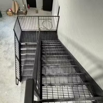 Custome Grating Steel Anak Tangga