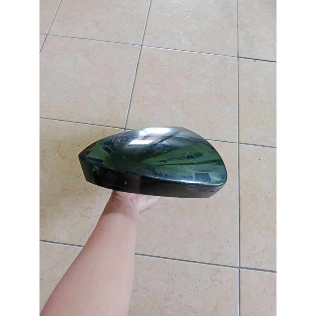 cover spion kanan Rush Terios 2018 2022 bekas sesuai gambar