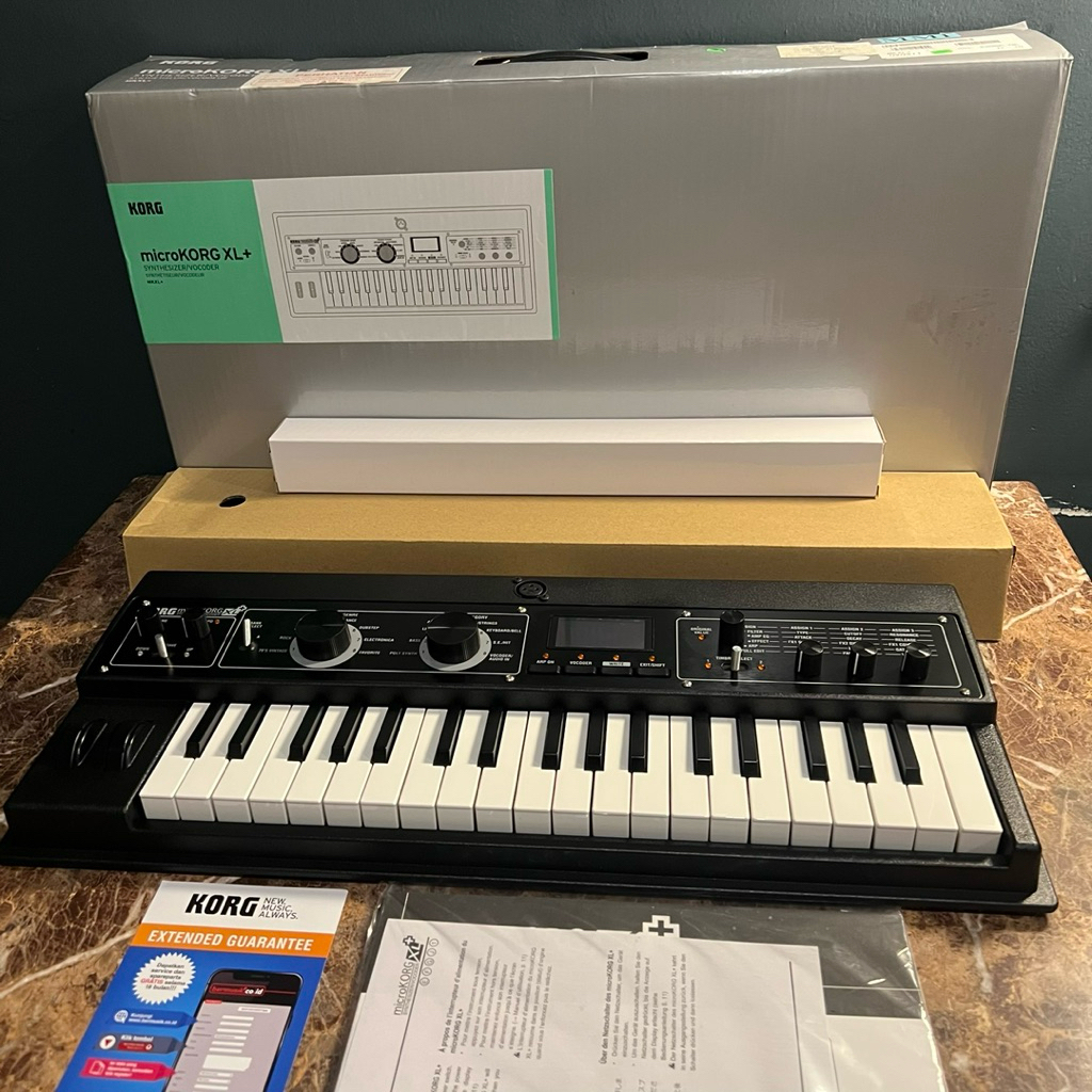 Synthesizer Korg MicroKorg XL+