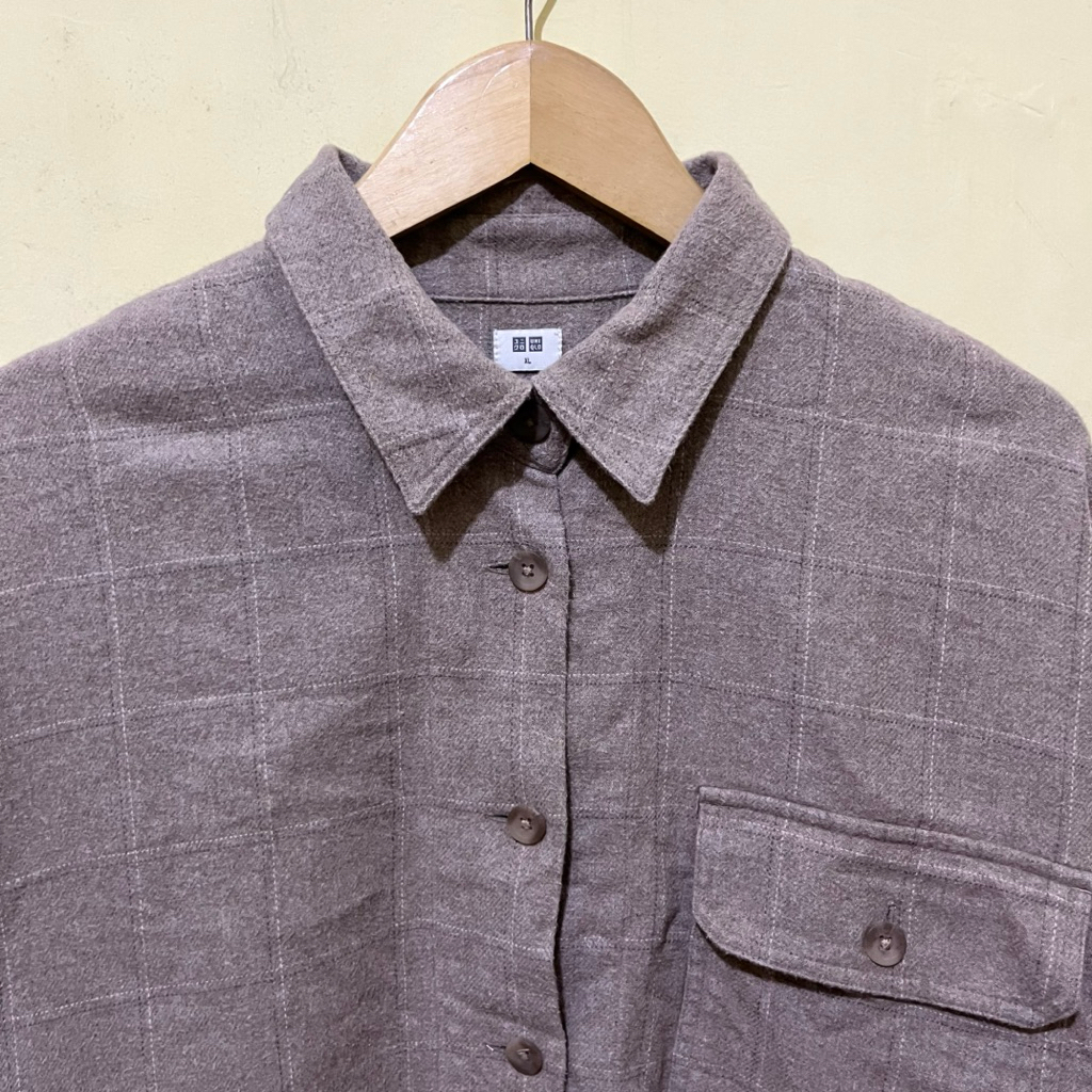 Kemeja Flannel UNIQLO Women Outer Milk Brown (XL)