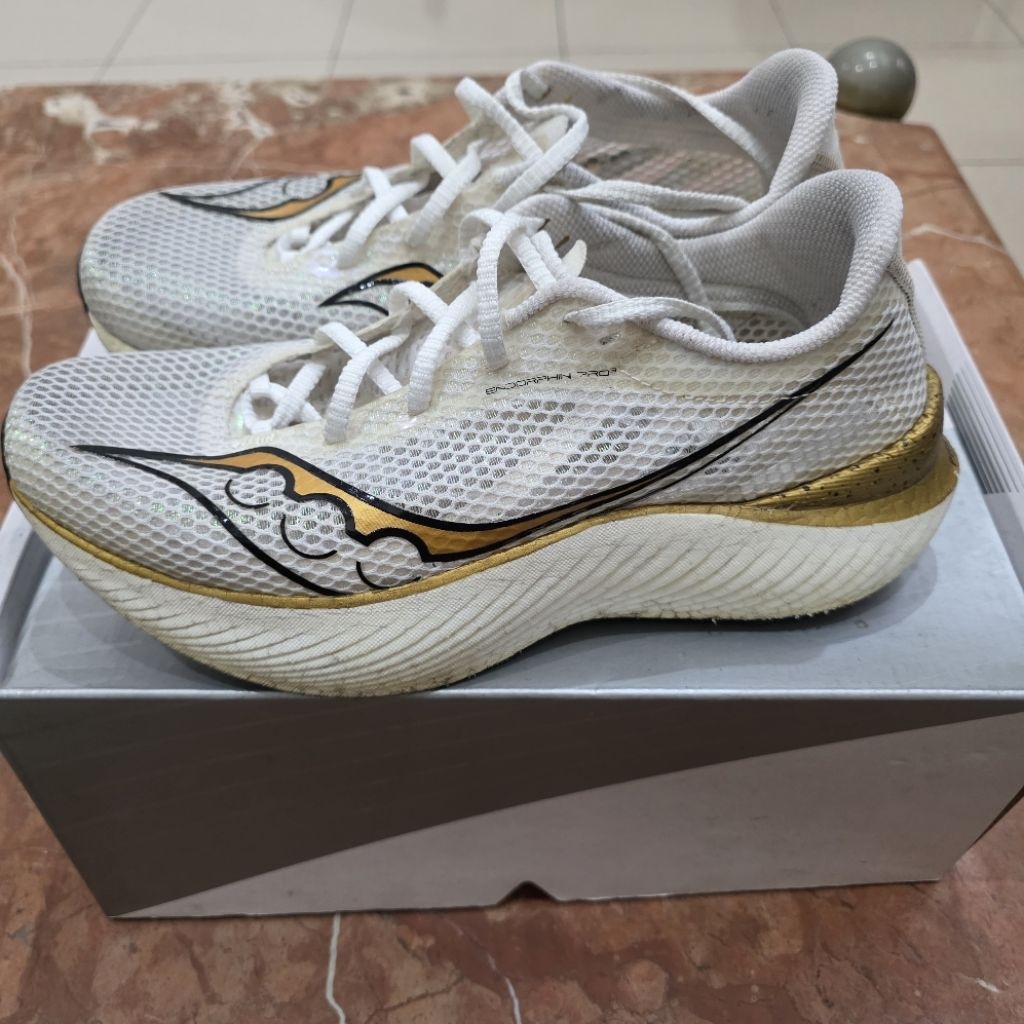 Saucony Endorphin Pro 3 White Gold