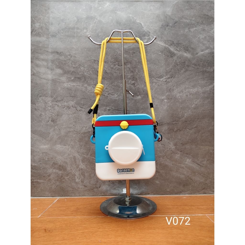 HARGA CUCI GUDANG V072 Liebe Bags Doraemon Kantong Ajaib Shoulder sling bag (PRELOVED)