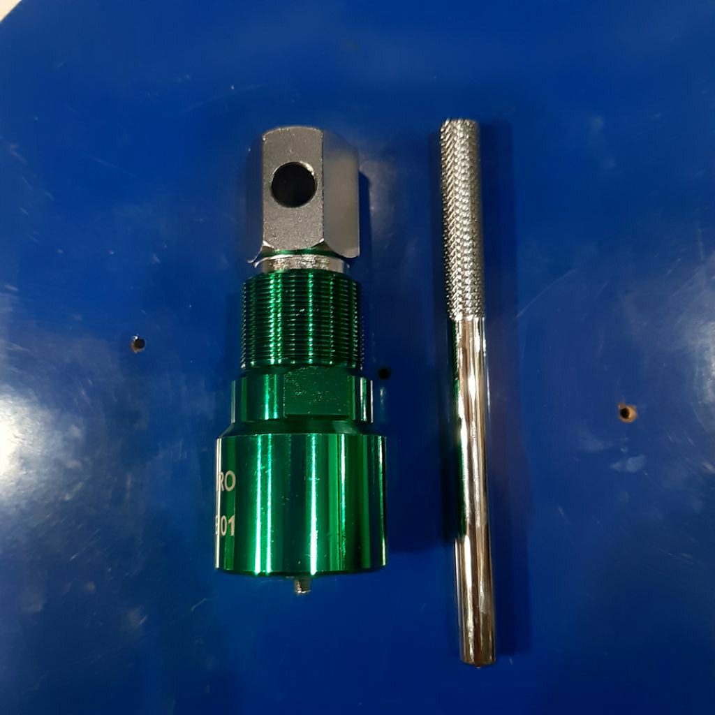 TEKIRO TRAKER MAGNIT NO.1