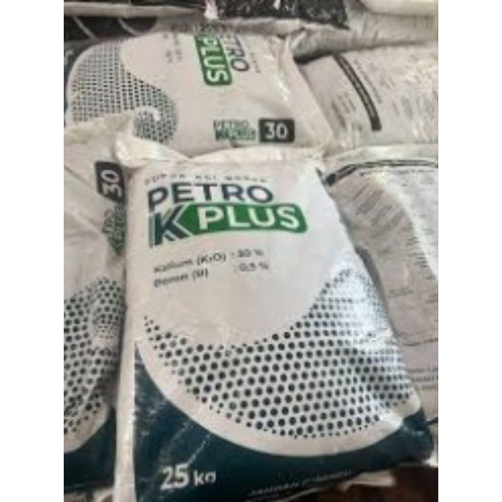 K PLUS PUPUK SPESIAL PEMBUAHAN KEMASAN REPAC
