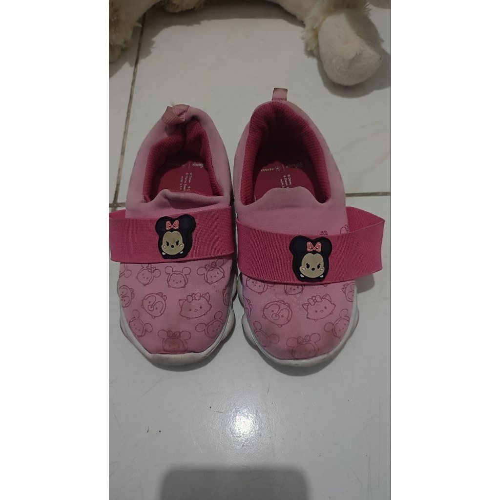 sepatu anak nevada disney preloved