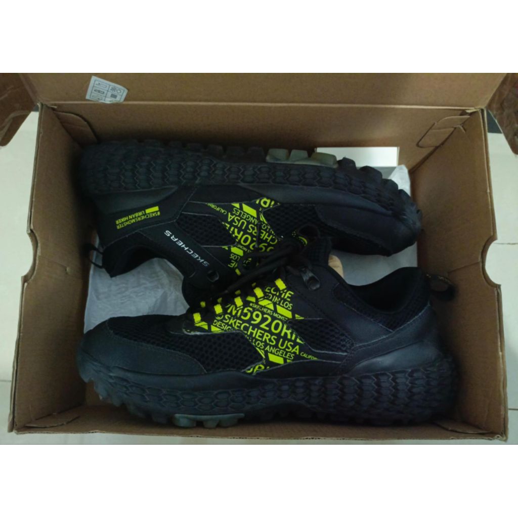 Preloved Skechers Monster