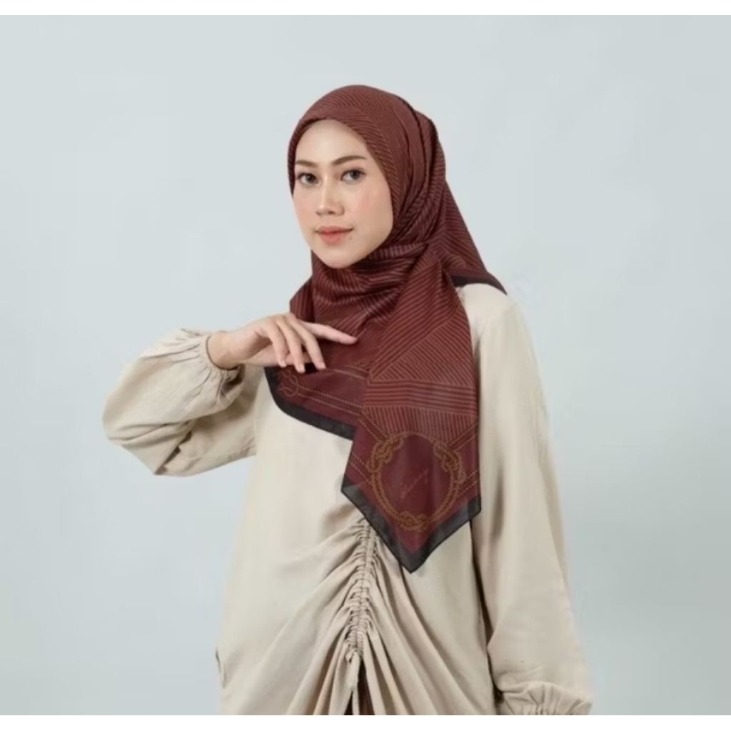 preloved deenay monel korina