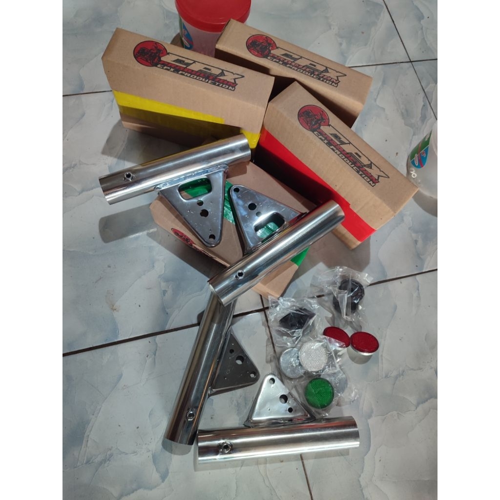Pangkon lampu depan gl100 style tahun 79 tahun 82 pangkon lampu steanlis model ori as 33 CPX sett ka