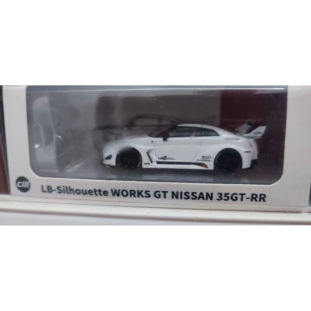 Cm Model R35 White