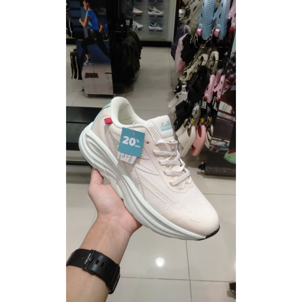 Diadora sepatu wanita original