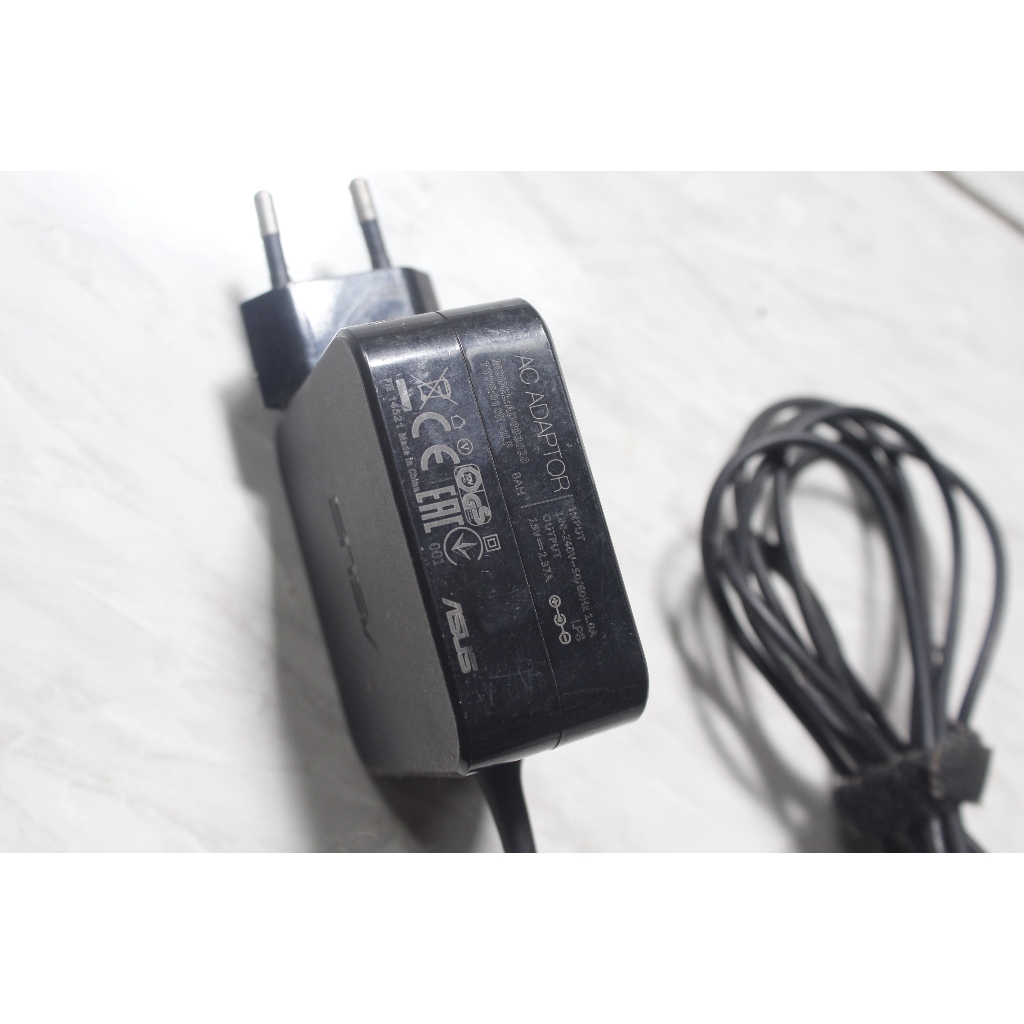 Charger Laptop ASUS X455L Original Bekas Copotan – Kondisi Normal 100%
