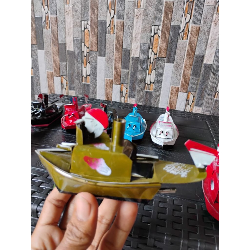 perahu Otok Otok,,perahu mainan jadoel