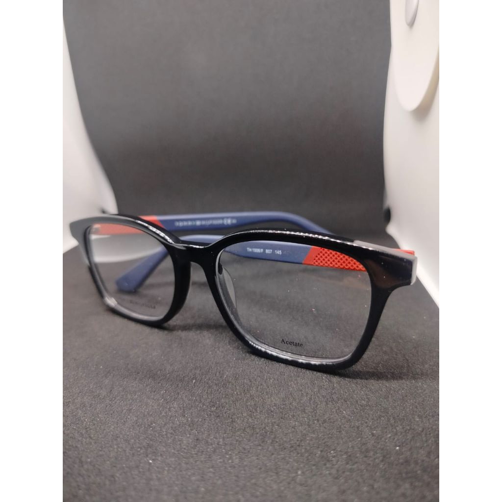 kacamata tommy Hilfiger