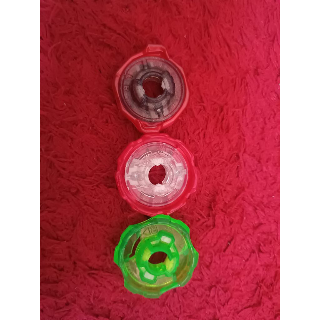 Ratchet 7-70 dan 4-55 Beyblade X