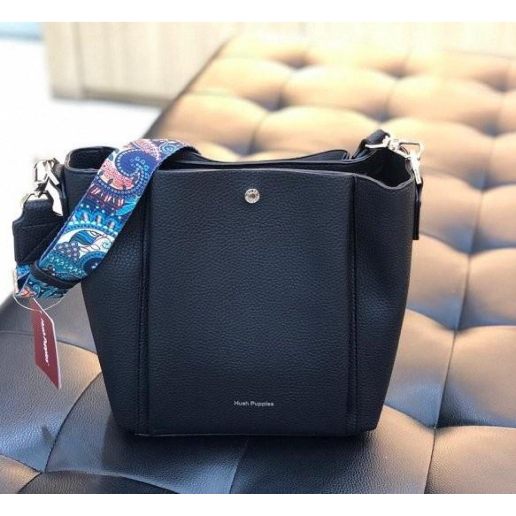 Tas selempang wanita Hush Puppies original store
