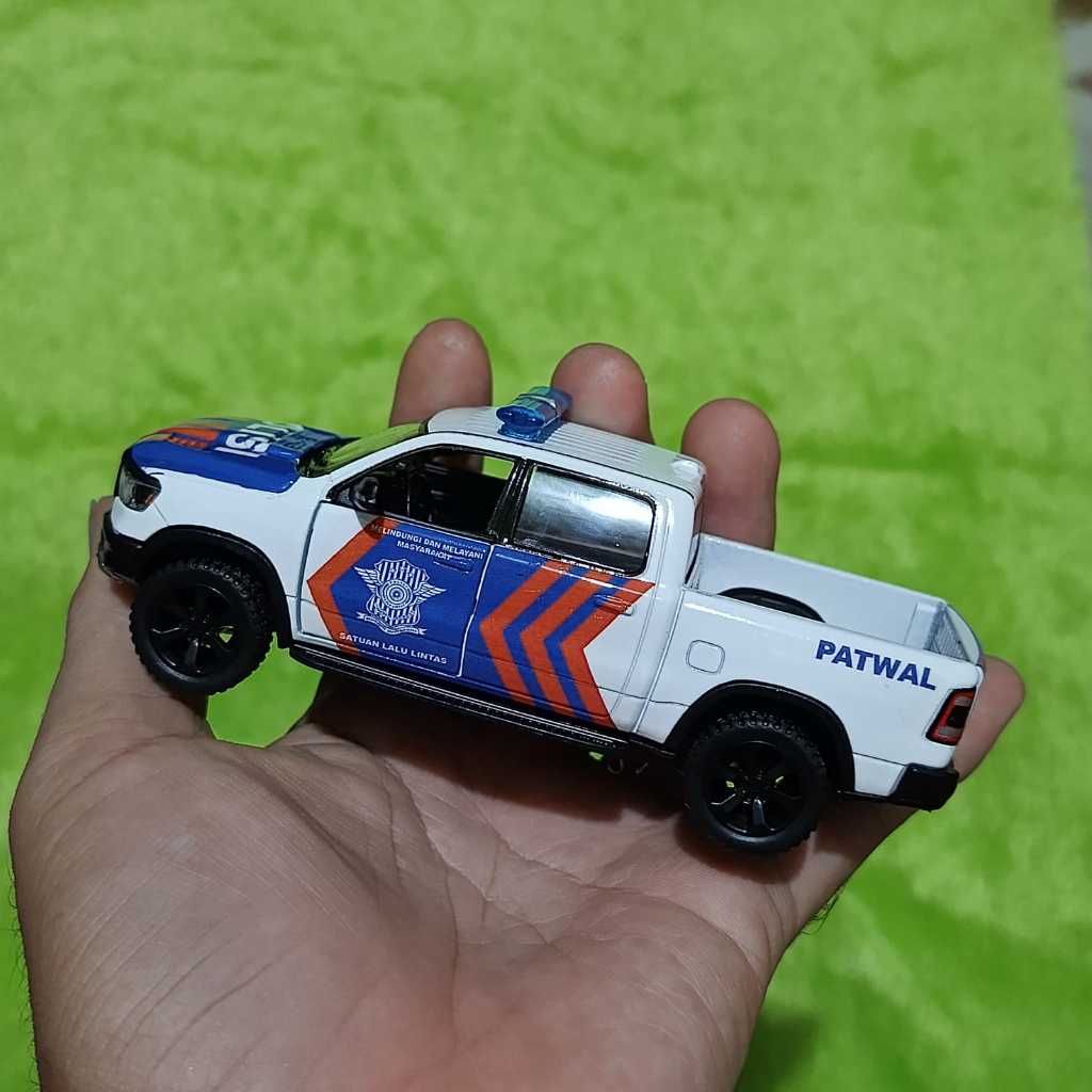 DIECAST KINSMART SKALA 1:32 MINIATUR PICKUP DOUBLE CABIN CUSTOM MOBIL POLISI INDONESIA PATWAL