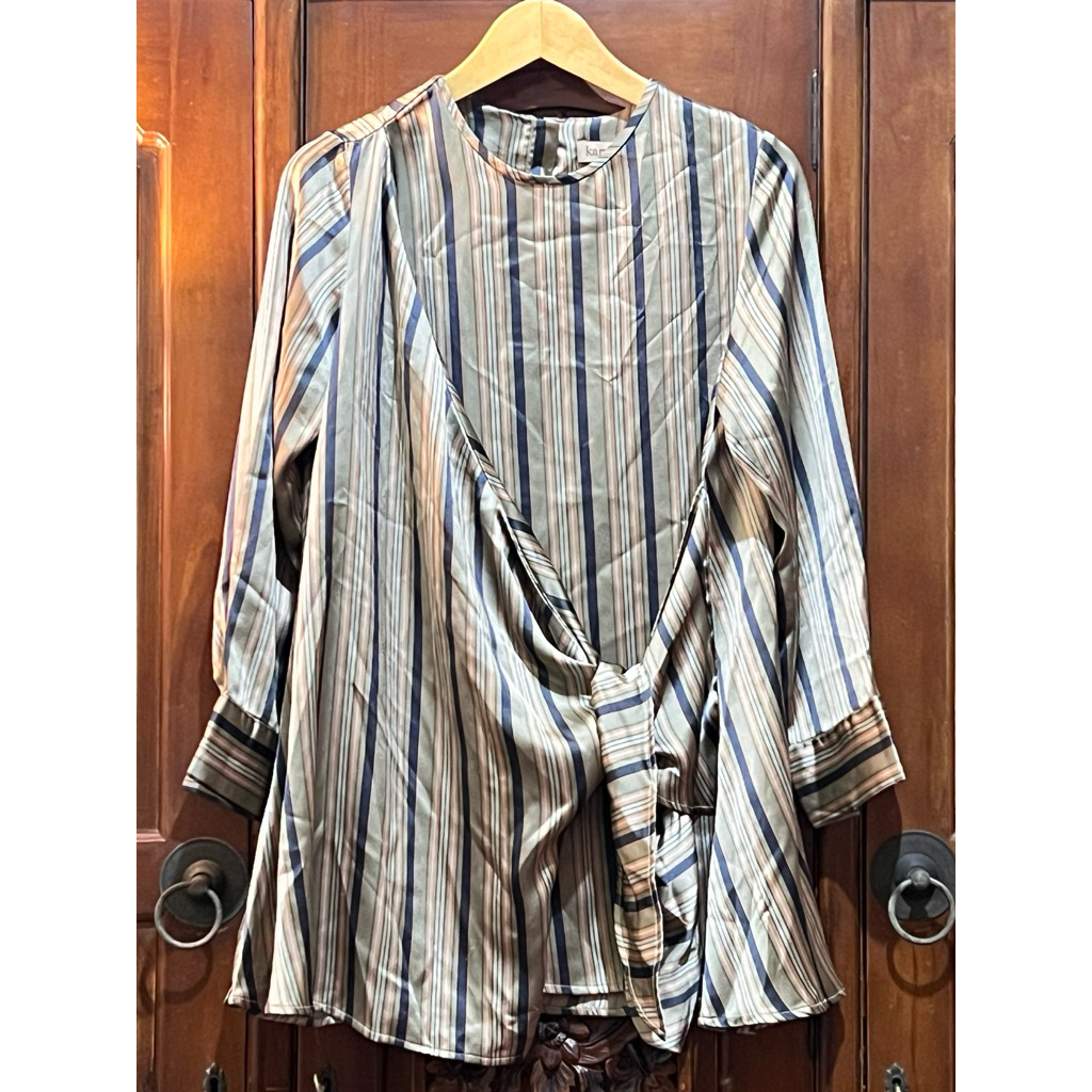 top kamiidea size L preloved