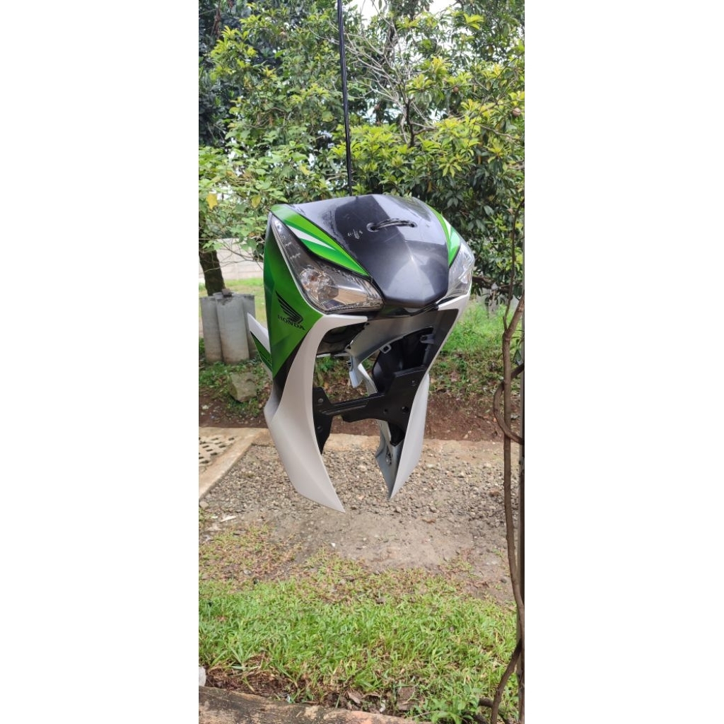 cover sayap depan full Honda Supra x 125 helm in