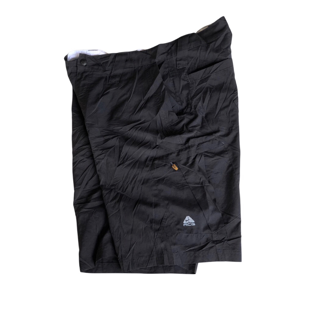 ‼️URGENT SALE‼️Nike acg cargo short pants / nike acg short pants