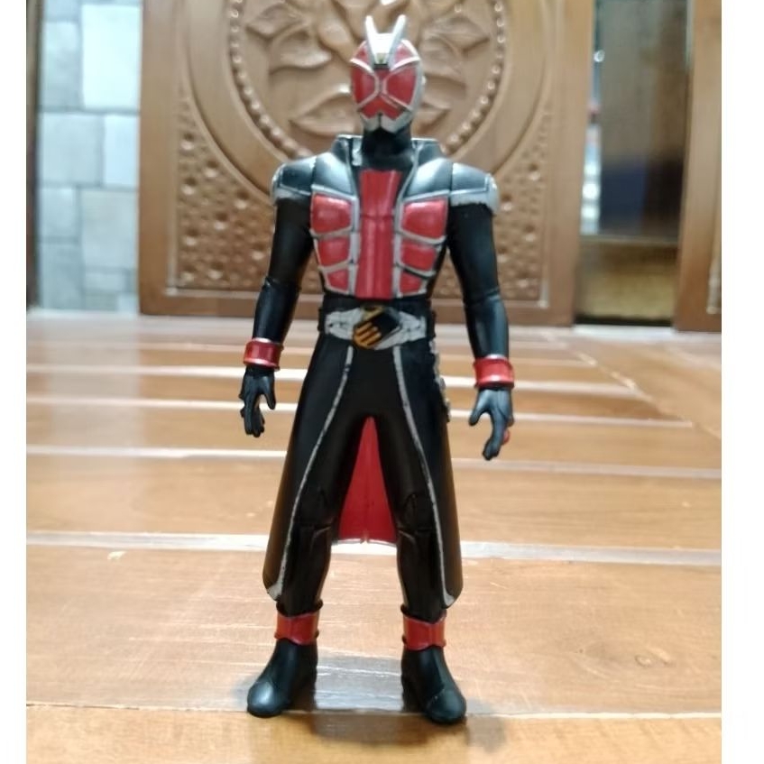 action figure Kamen rider wizard flame style Bandai vinyl second