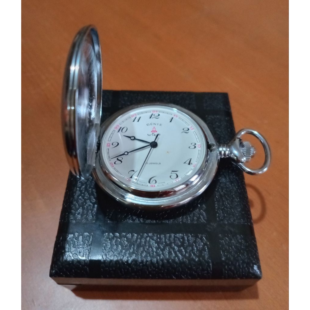 Jam Saku Antik Genie