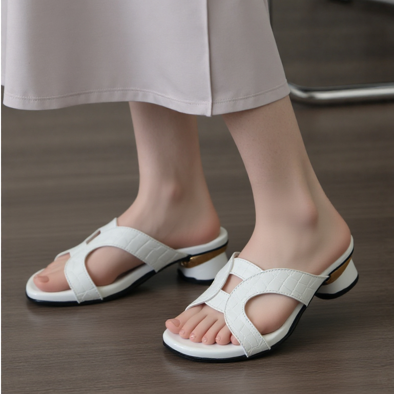 Sandal hak wanita terbaru 3 cm kekinian Sendal hils model slop heels sexy