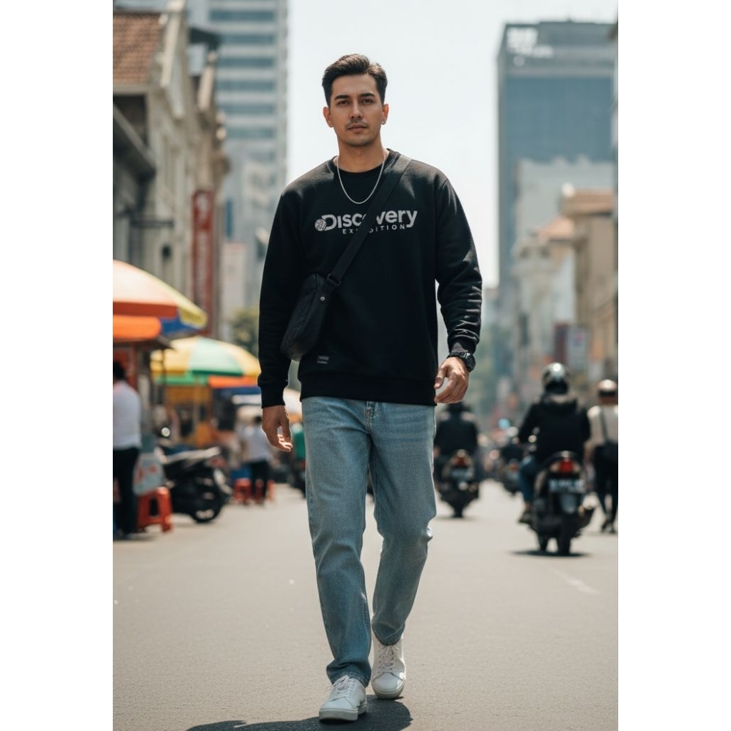 Crewneck Sweater Discovery Expedition Dark Navy Logo Bordir & Patch Karet