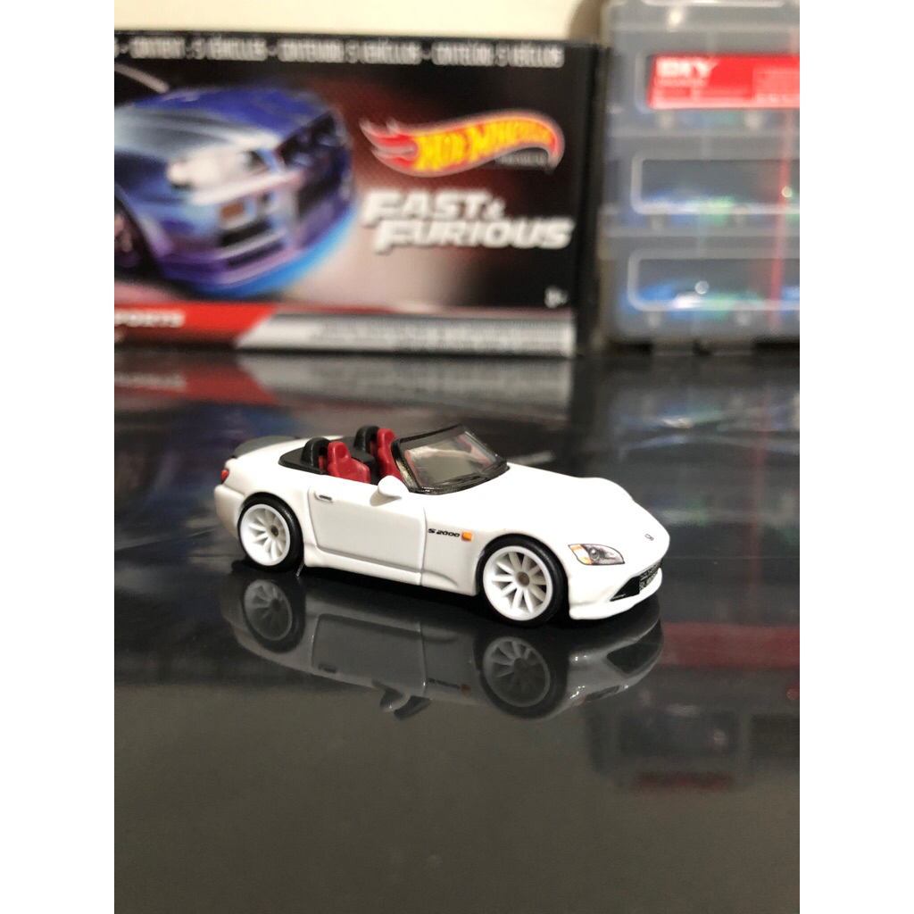 HOT WHEELS PREMIUM HONDA S2000 DIORAMA