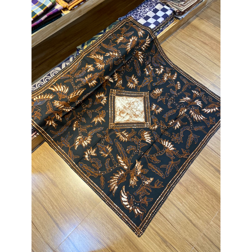 udeng batik tulis klasik