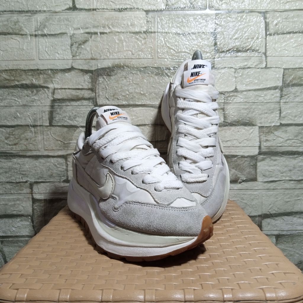 Vaporwaffle sacai Sail gum