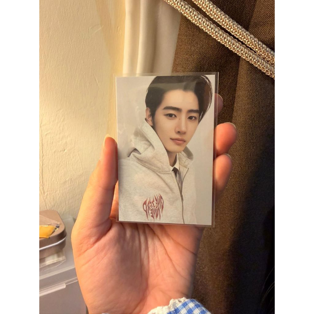 photocard OFFICIAL ENHYPEN SUNGHOON hoodie putih artist made by enhypen