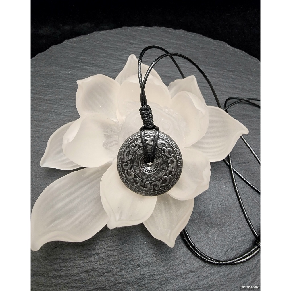 Liontin Besi Langit Altay XinJiang Meteorite Ukira Awan Keber*ntungan P*wer Bo*st 24mm A093